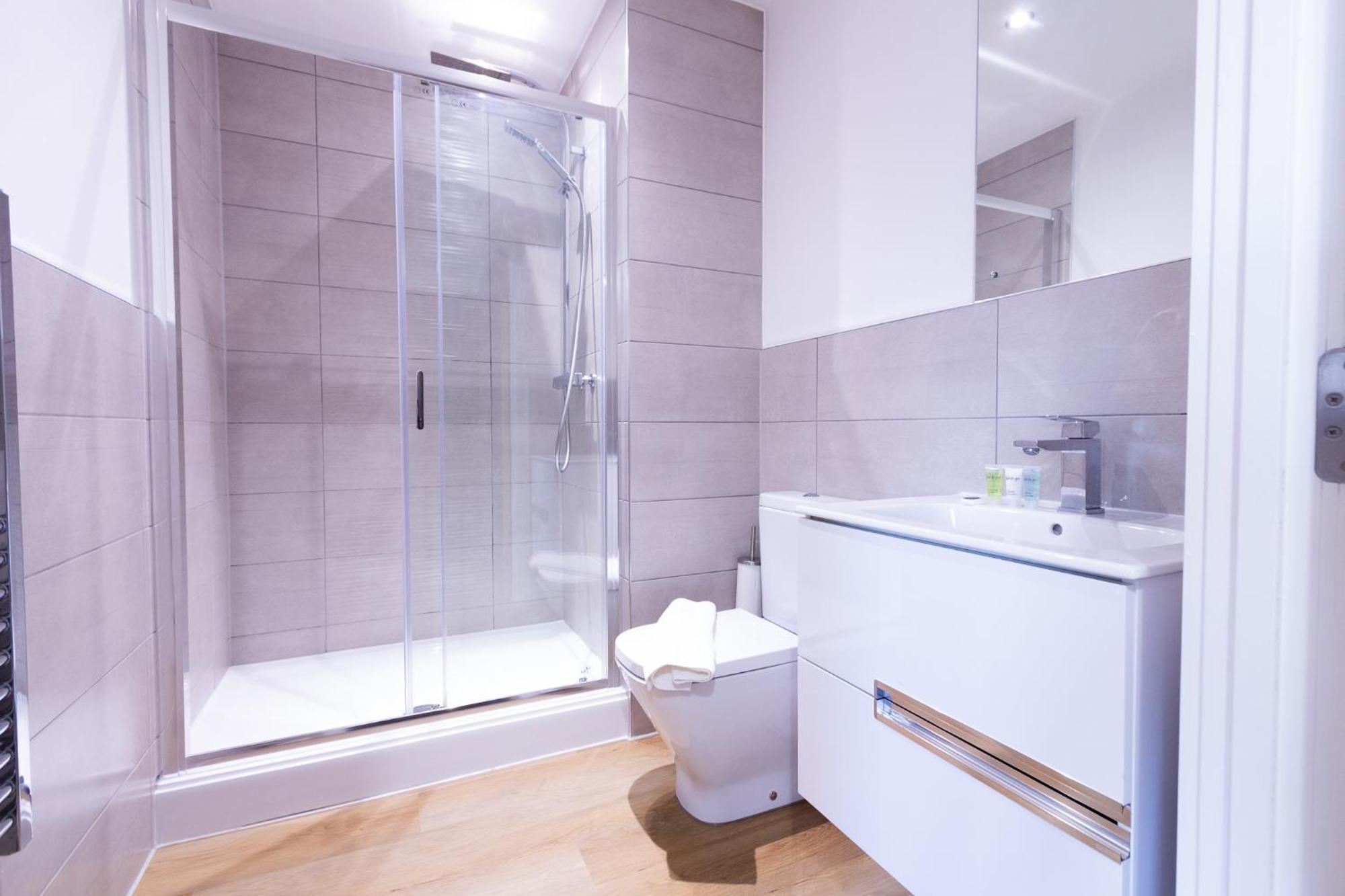 Trendy In The Heart Of Mcr With Parking Apartment Manchester